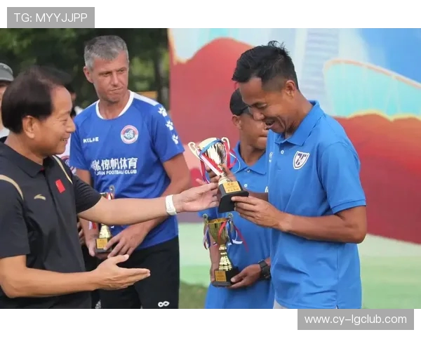 易联足球青训系统化教学模式与实践探讨：培养青少年足球技能与团队合作能力